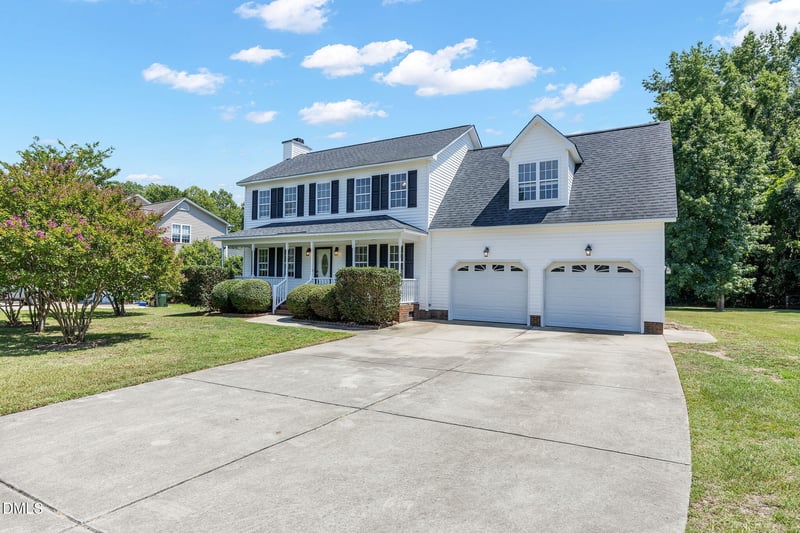 2252 Rowland Pond Dr, Willow Springs, NC 27592