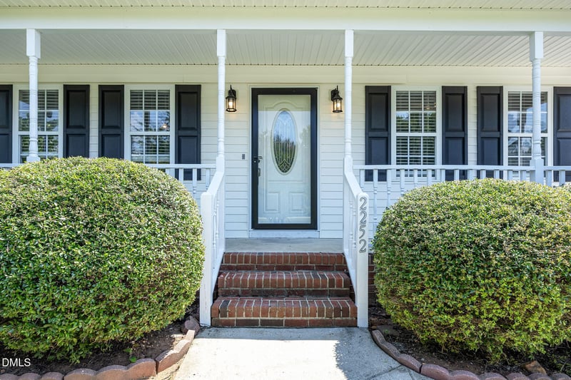 2252 Rowland Pond Dr, Willow Springs, NC 27592
