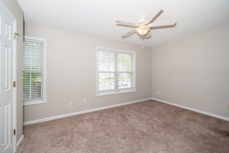 2253 Violet Bluff Ct, Raleigh, NC 27610