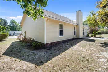 2259 Skyview Dr, Fayetteville, NC 28304