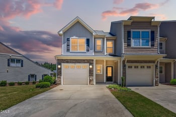 226 Beaconwood Ln, Holly Springs, NC 27540