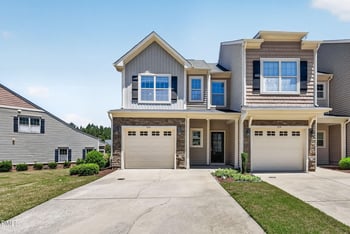 226 Beaconwood Ln, Holly Springs, NC 27540
