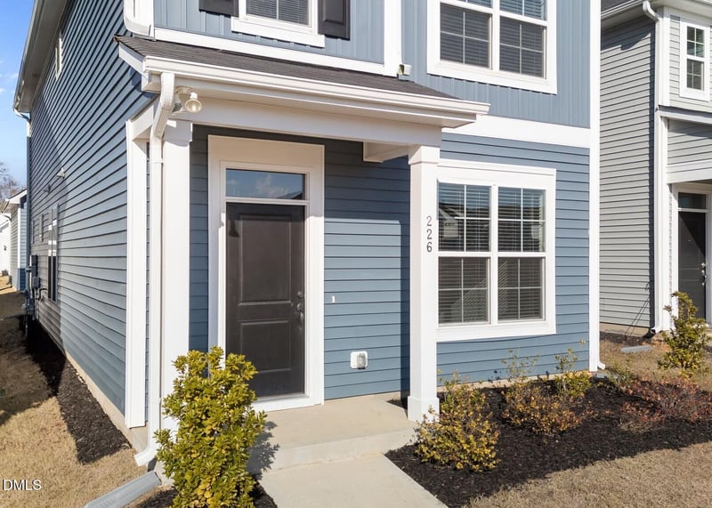 226 Blue Iris Pw, Clayton, NC 27520