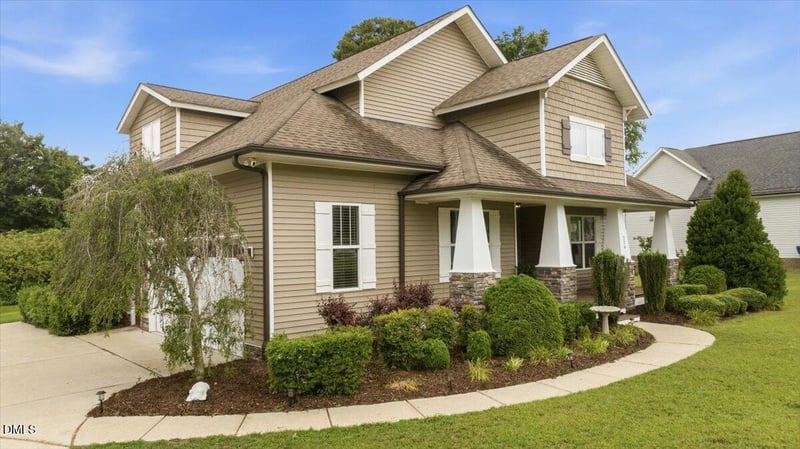 226 Braddock Dr, Lillington, NC 27546