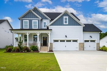 226 Castle Pond Way, Fuquay Varina, NC 27526