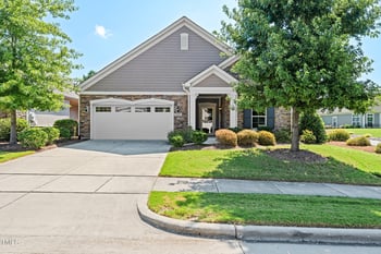 226 Ellisview Dr, Cary, NC 27519