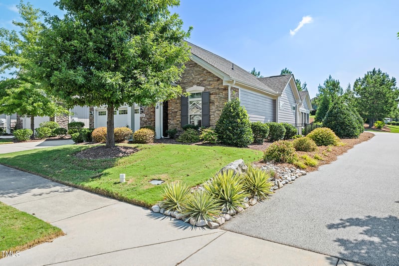 226 Ellisview Dr, Cary, NC 27519