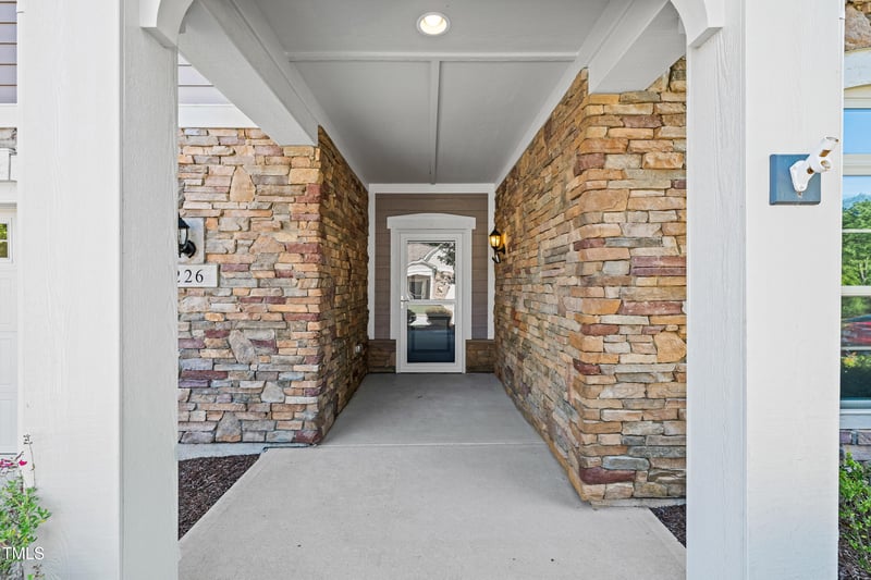 226 Ellisview Dr, Cary, NC 27519