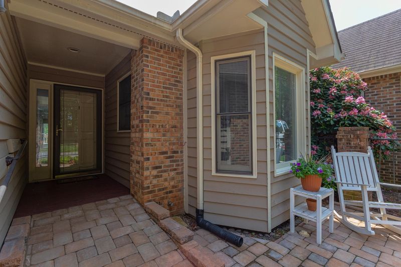226 Hanover Pl, Cary, NC 27511