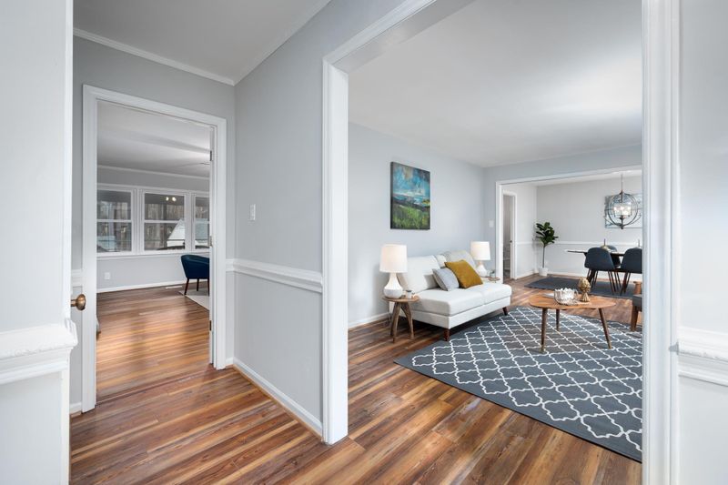 226 Landsbury Dr, Durham, NC 27707