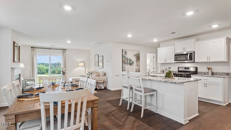 226 Palm Dr, Sanford, NC 27332