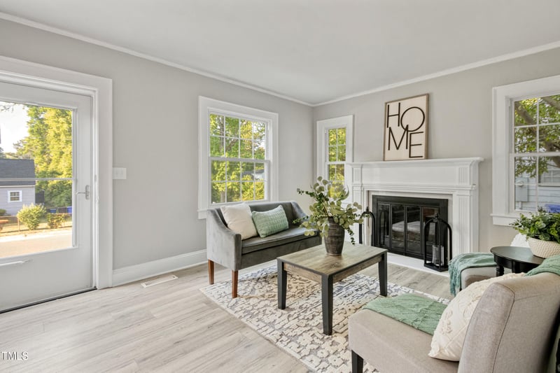 226 Windsor Dr, Fayetteville, NC 28301