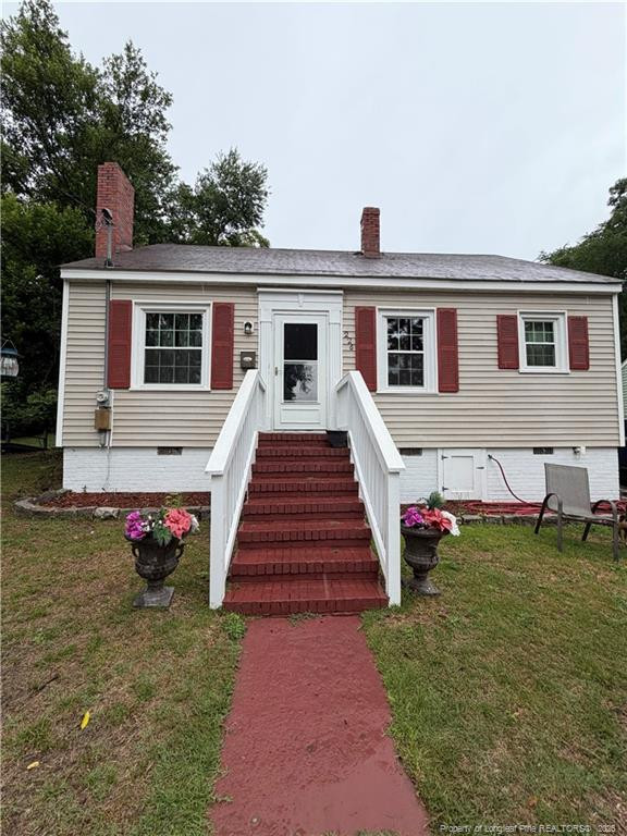 226 Windsor Dr, Fayetteville, NC 28301