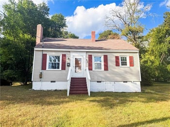226 Windsor Dr, Fayetteville, NC 28301