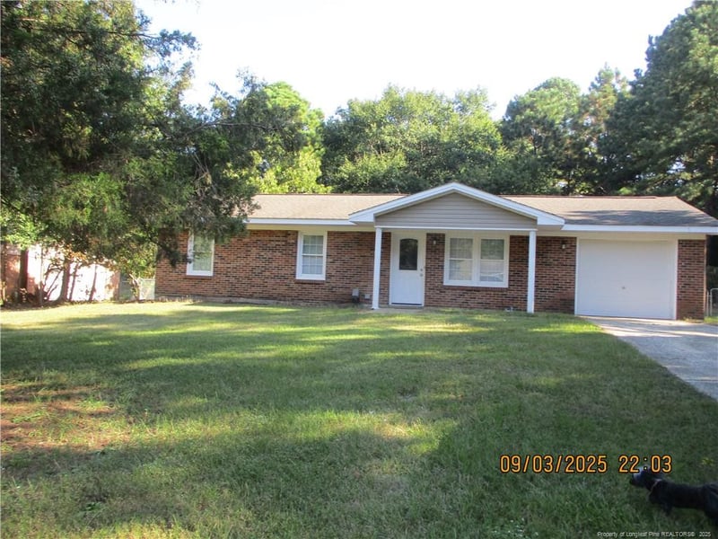 2263 Shaw Ext Rd, Fayetteville, NC 28311