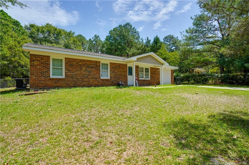 2263 Shaw Rd, Fayetteville, NC 28311