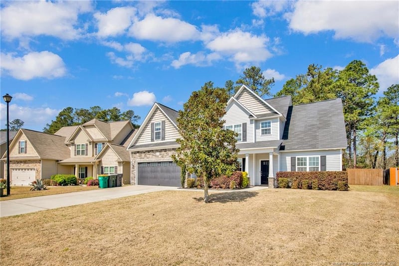 2264 Andalusian Dr, Hope Mills, NC 28348
