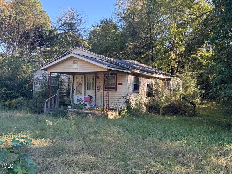 2264 Pinpoint Rd, Fayetteville, NC 28312