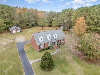2265 Bud Lipscomb Rd, Willow Springs, NC 27592