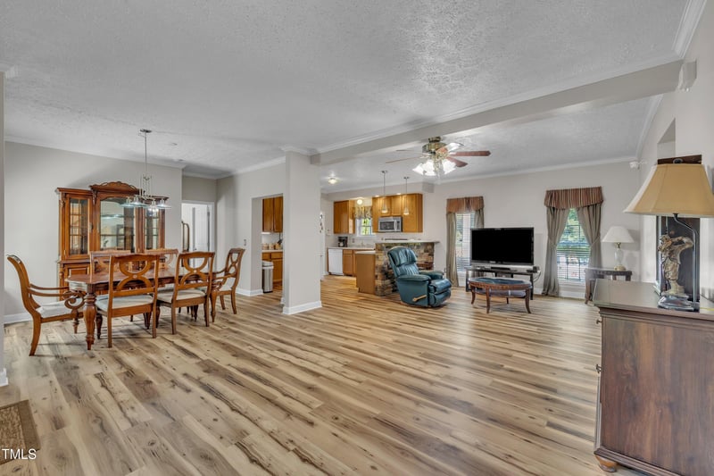 2265 Bud Lipscomb Rd, Willow Springs, NC 27592
