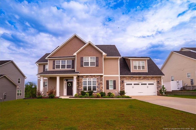 2268 Volta Dr, Fayetteville, NC 28304