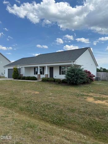 227 Beaver Tavern Dr, Benson, NC 27504