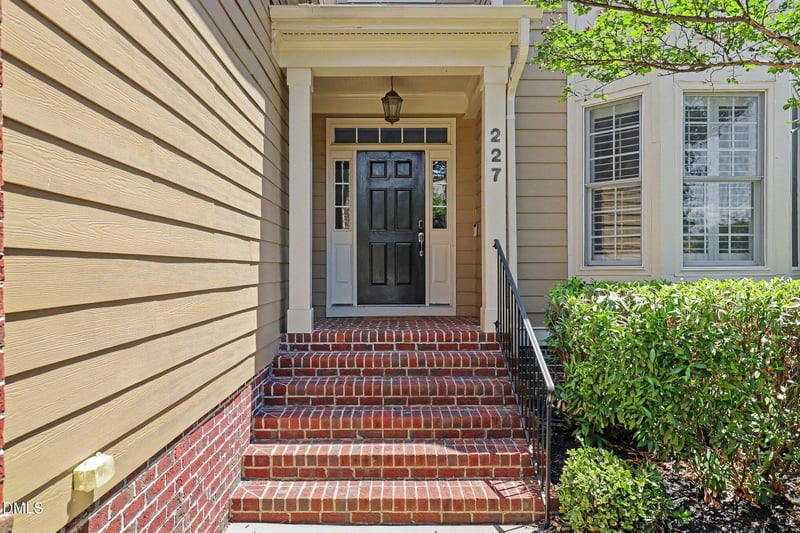 227 Candia Ln, Cary, NC 27519
