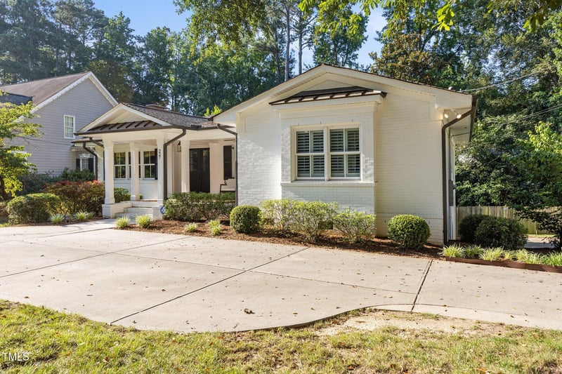 227 Drewry Ln, Raleigh, NC 27609