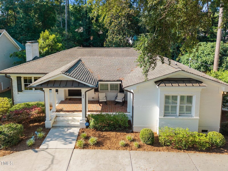 227 Drewry Ln, Raleigh, NC 27609