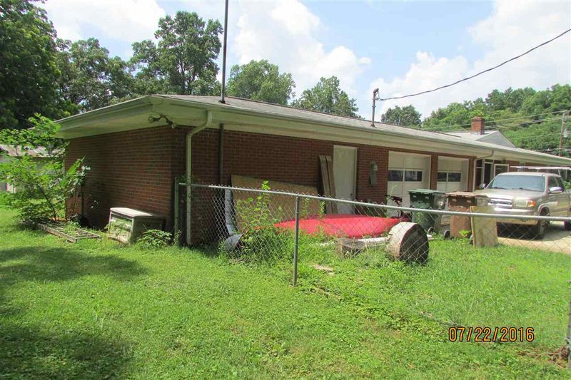 227 Hillsboro St, Cary, NC 27513