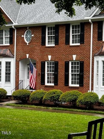 227 Kenmont Dr, Holly Springs, NC 27540