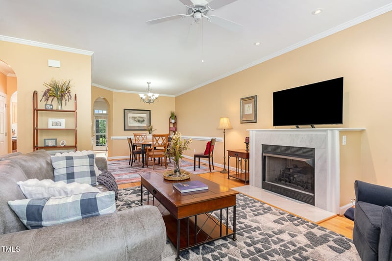 227 Kenmont Dr, Holly Springs, NC 27540