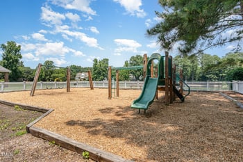 227 Kenmont Dr, Holly Springs, NC 27540