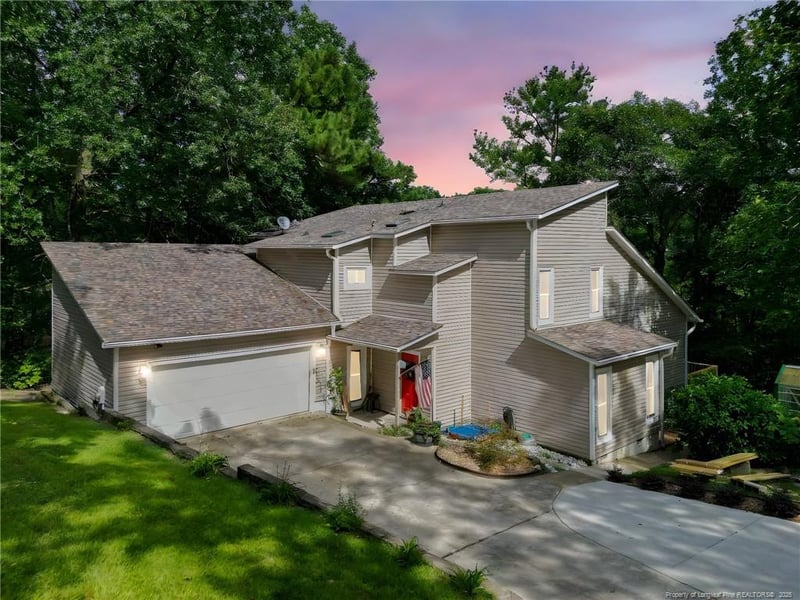 227 Loch Haven Dr, Fayetteville, NC 28314