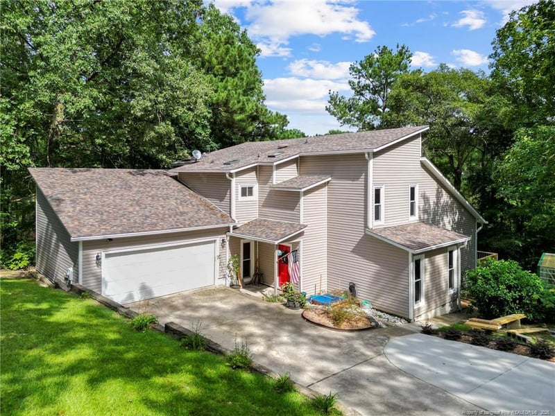 227 Loch Haven Dr, Fayetteville, NC 28314