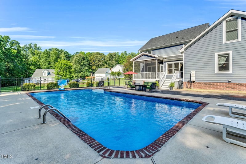 227 Paraggi Ct, Clayton, NC 27527