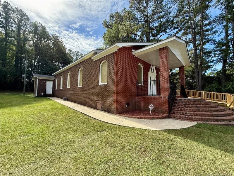227 Pennsylvania Ave, Fayetteville, NC 28301