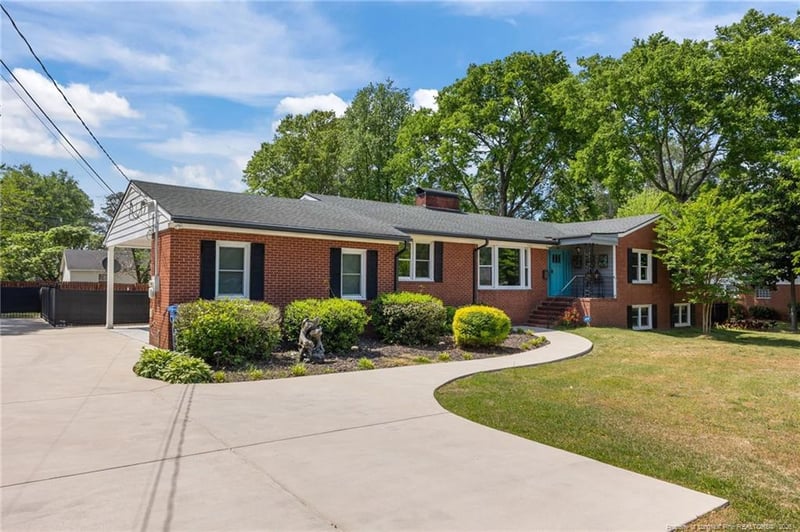 227 Stacy Weaver Dr, Fayetteville, NC 28311