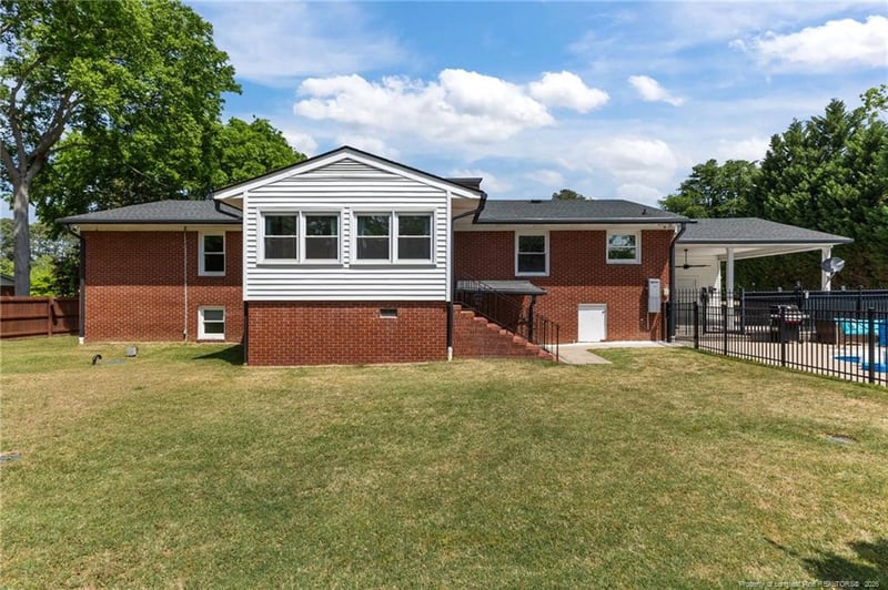 227 Stacy Weaver Dr, Fayetteville, NC 28311