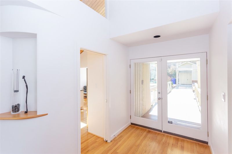 227 Stagecoach Rd, Chapel Hill, NC 27514
