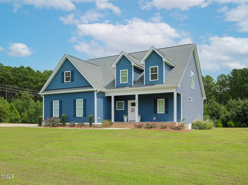 2270 Medlin Rd, Clayton, NC 27527