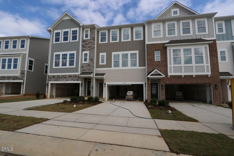 2271 Bay Minette Station, Apex, NC 27502