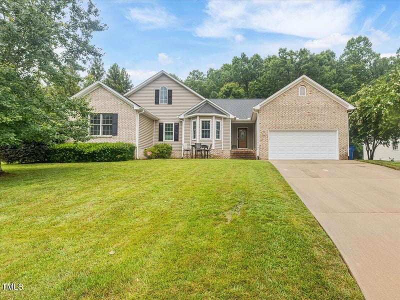 2271 Sunberry Dr, Graham, NC 27253