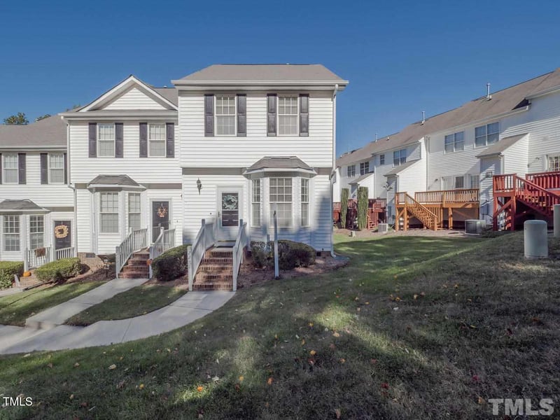2271 Trailwood Valley Cir, Raleigh, NC 27603