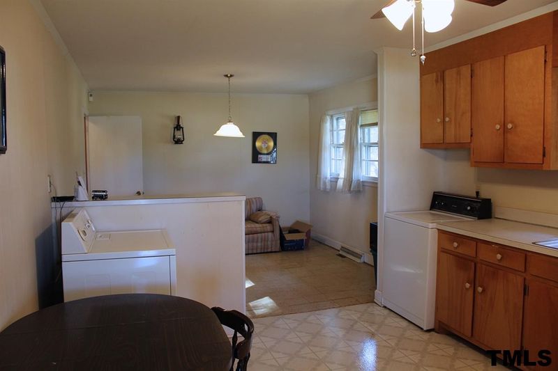 2272 S 3rd St, Mebane, NC 27302
