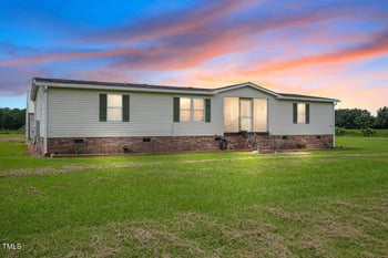 2272 Fields Rd, Fayetteville, NC 28312