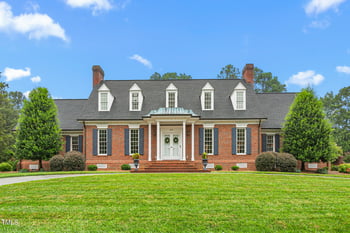 2276 Lakeview Ter, Burlington, NC 27215