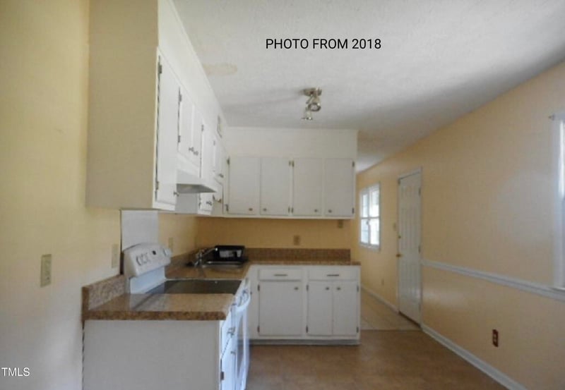 2278 Ridge Manor Dr, Fayetteville, NC 28306