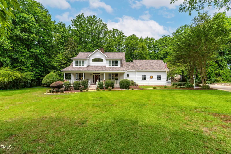 228 Birch Creek Dr, Fuquay Varina, NC 27526