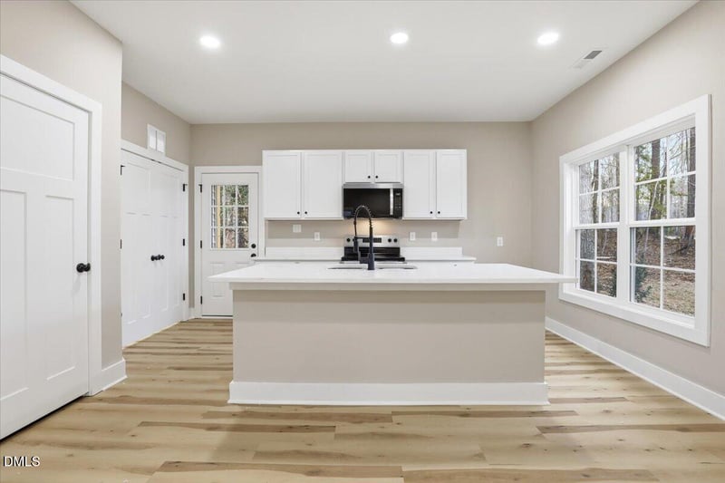 228 Chartres St, Fuquay Varina, NC 27526